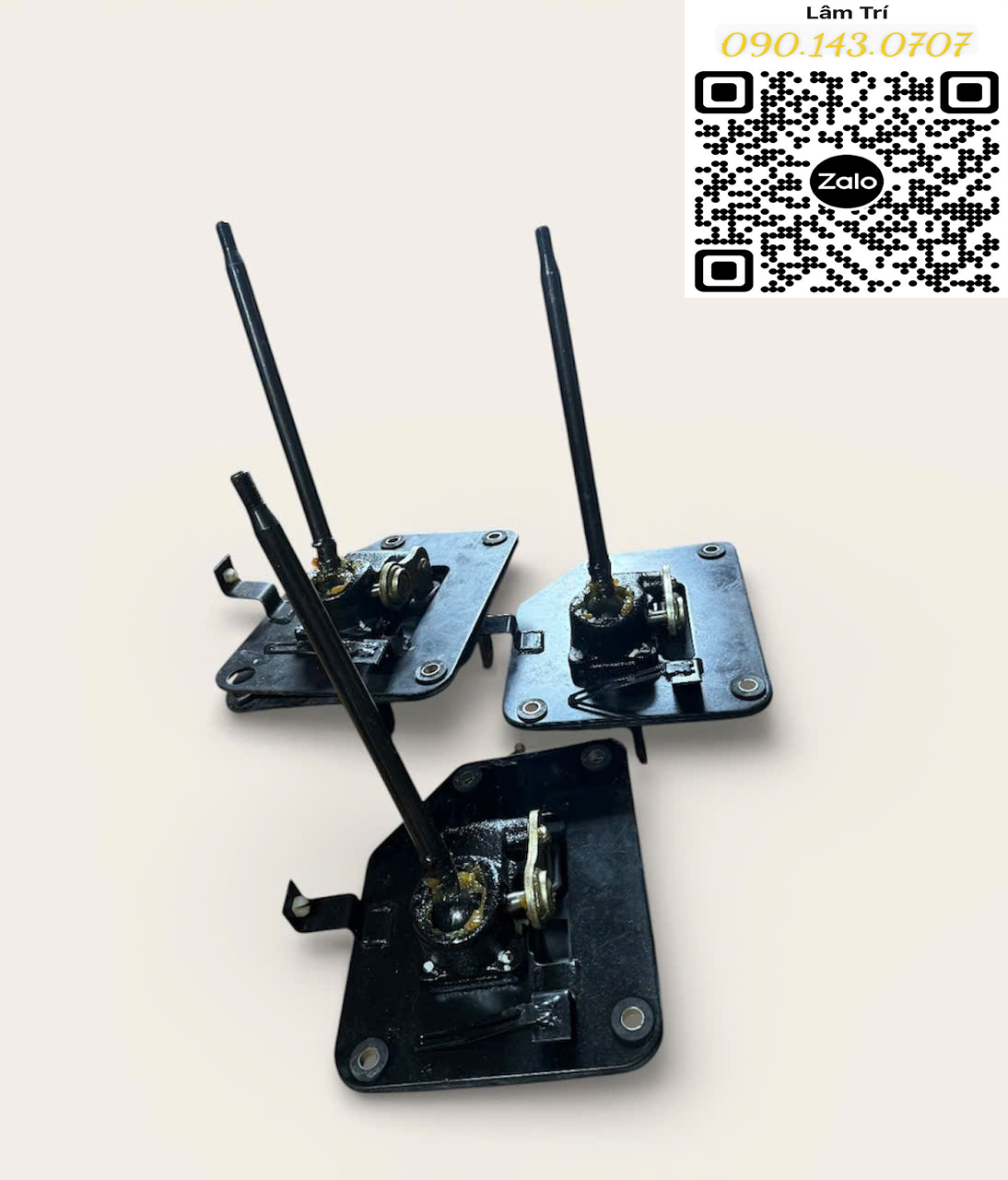 437107G002 Tay Đi Số Hyundai 15 Tấn Xài Ren